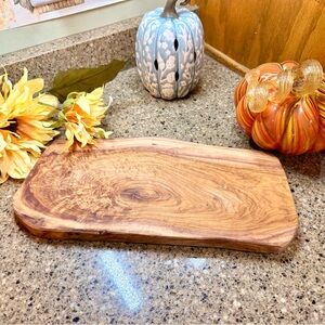 NWT Trader Joe's Olive Wood Serving & Cutting Board